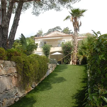 아파트 Maxime 3 Pieces *